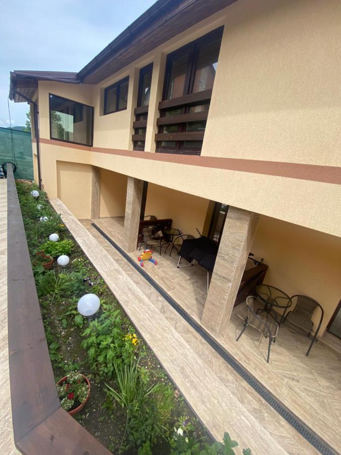 Отель Casa Clim Анина Экстерьер фото
