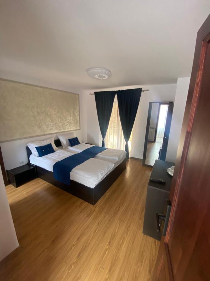 Отель Casa Clim Анина Экстерьер фото